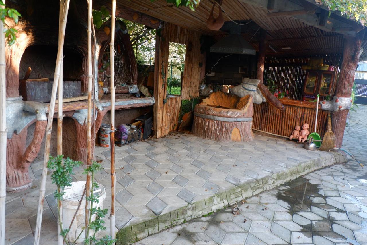 Apartmán Rezo'S Ranch Samtredia Exteriér fotografie