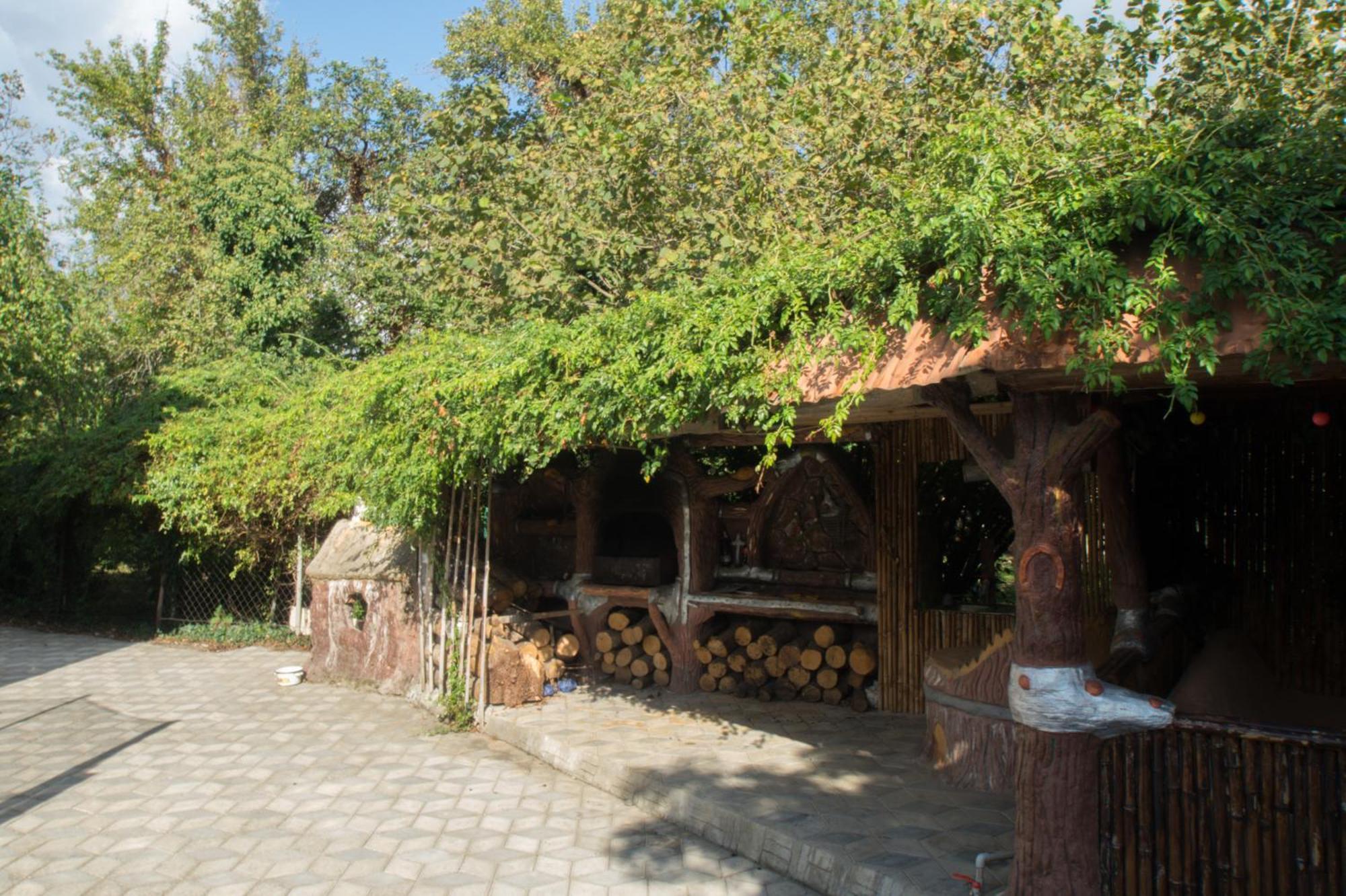 Apartmán Rezo'S Ranch Samtredia Exteriér fotografie