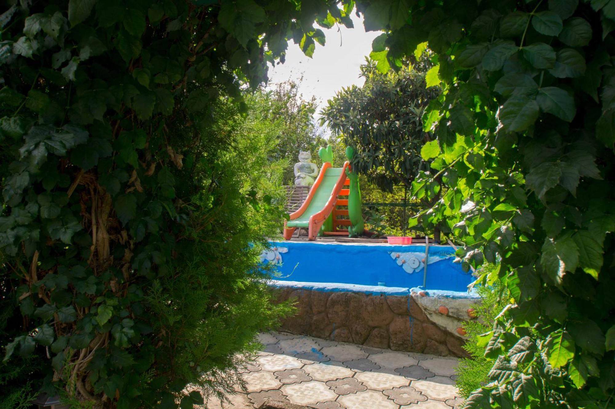 Apartmán Rezo'S Ranch Samtredia Exteriér fotografie